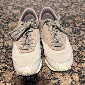 Reebok Women's Light Beige Sneakers